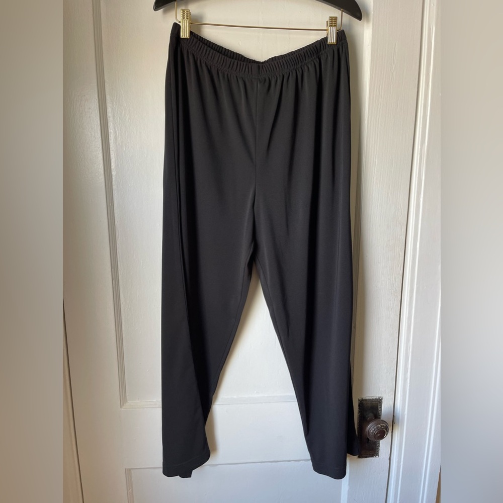 Alfred Dunner Black elastic waist trousers, petite med, like new
